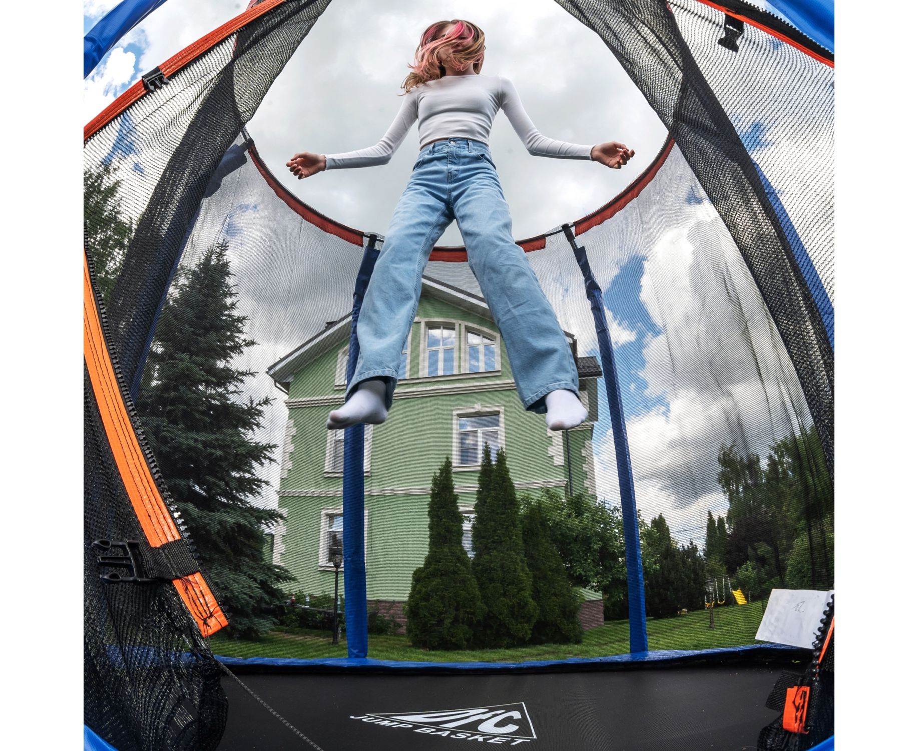 Батут DFC Jump Basket 10ft внутр.сетка, лестница (305cм) 10FT-JBSK-B 1834_1500